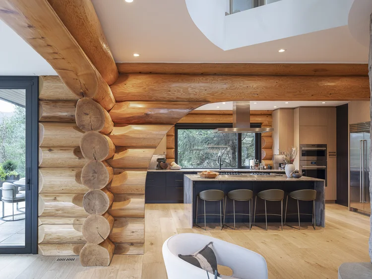 Cedar that remembers its colour